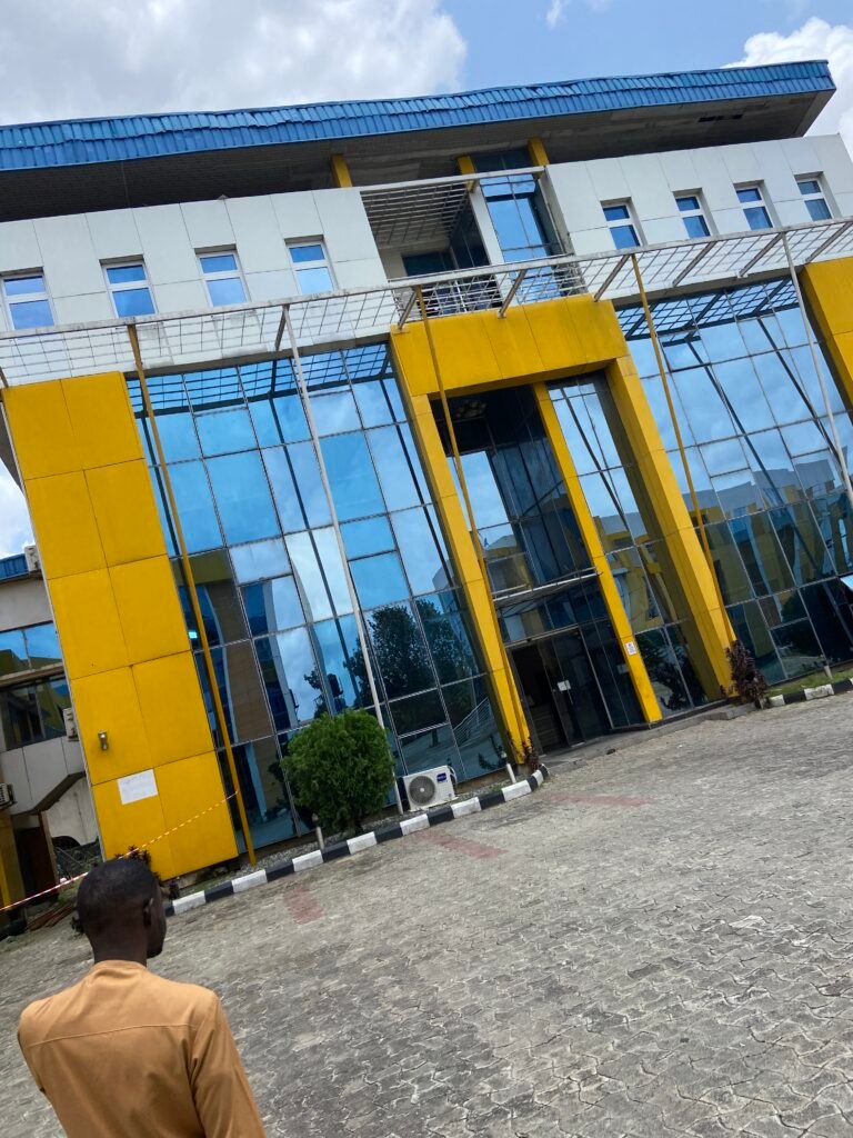 Manuex Place