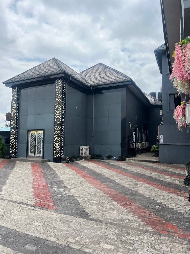 De Antonios Hotel and Suites, Ubeji, Warri