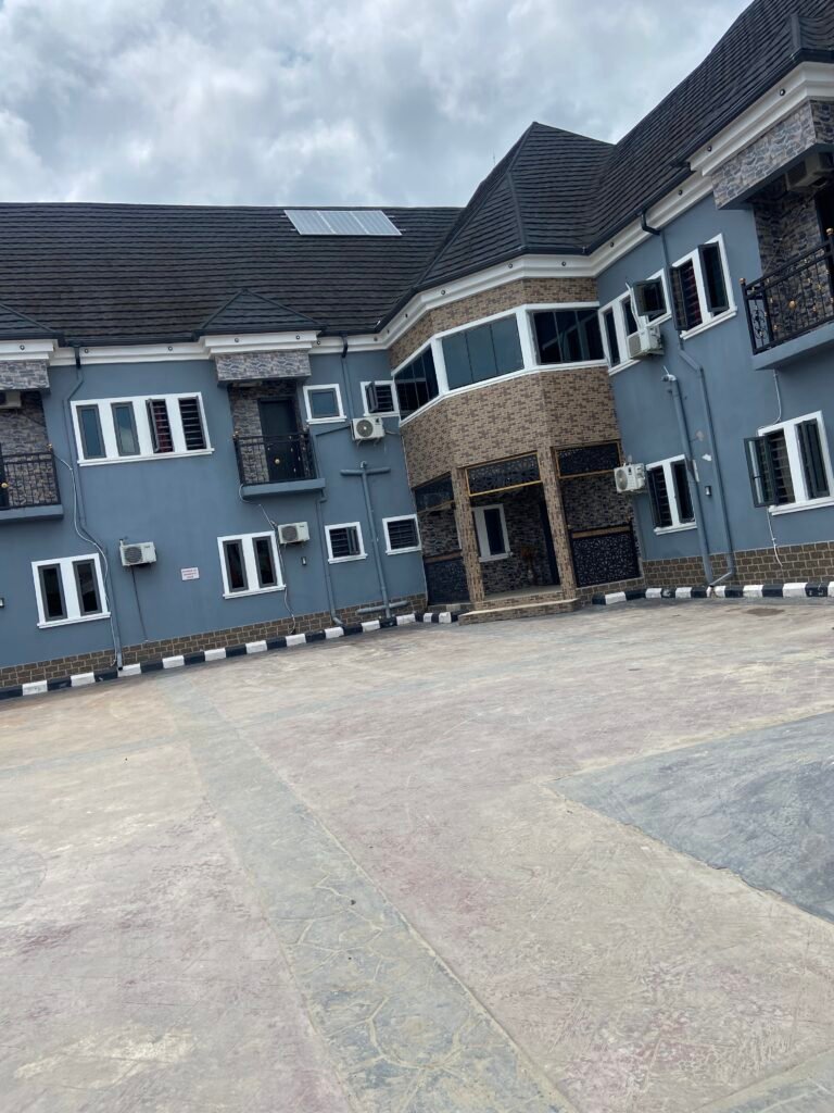 Triple Star Hotel, Effurun, Warri