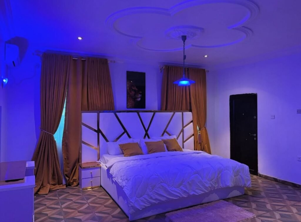 Yomaro Apartments